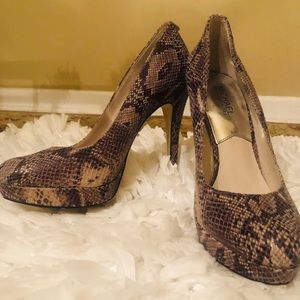 Michael Kors snakeskin platform 👠